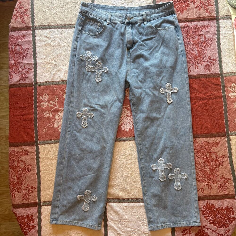 Light Wash Cross Patch Distressed Straight Jeans ~34 Waist